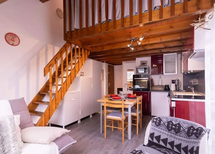 Duplex Proche Centre Et Téléphérique Avec Parking Et Casier à Skis - Fr-1-296-359 Appartement